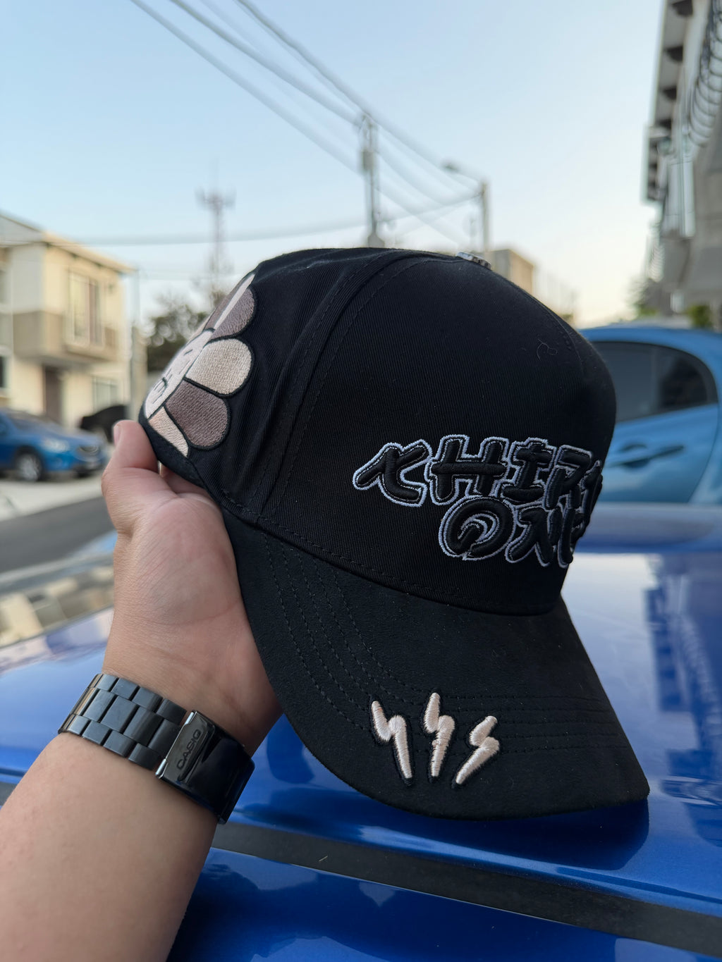THIRTY ONE HATS MURAKAMK NEGRA
