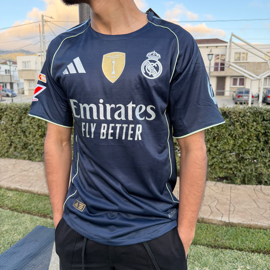 2 Kit Real Madrid 25/26